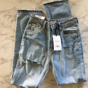 Zara high rise straight/raw hem jeans